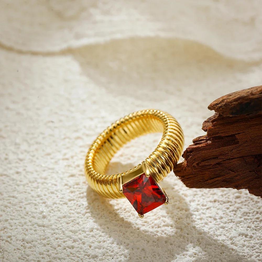 Anelli Placcati Oro 18K Impermeabili Cristallo Multicolore Texture a Strisce Chunky Anello Nuziale Quadrato Lucido Delicato Zircone Gioielli Punk