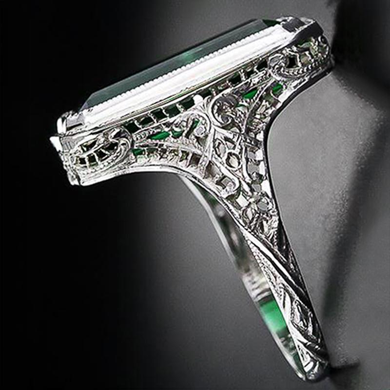 Temperament Female Luxury Finger Ring Bright Green Zirconia Aesthetic Hollow-out Design Accessories for Anniversary Party