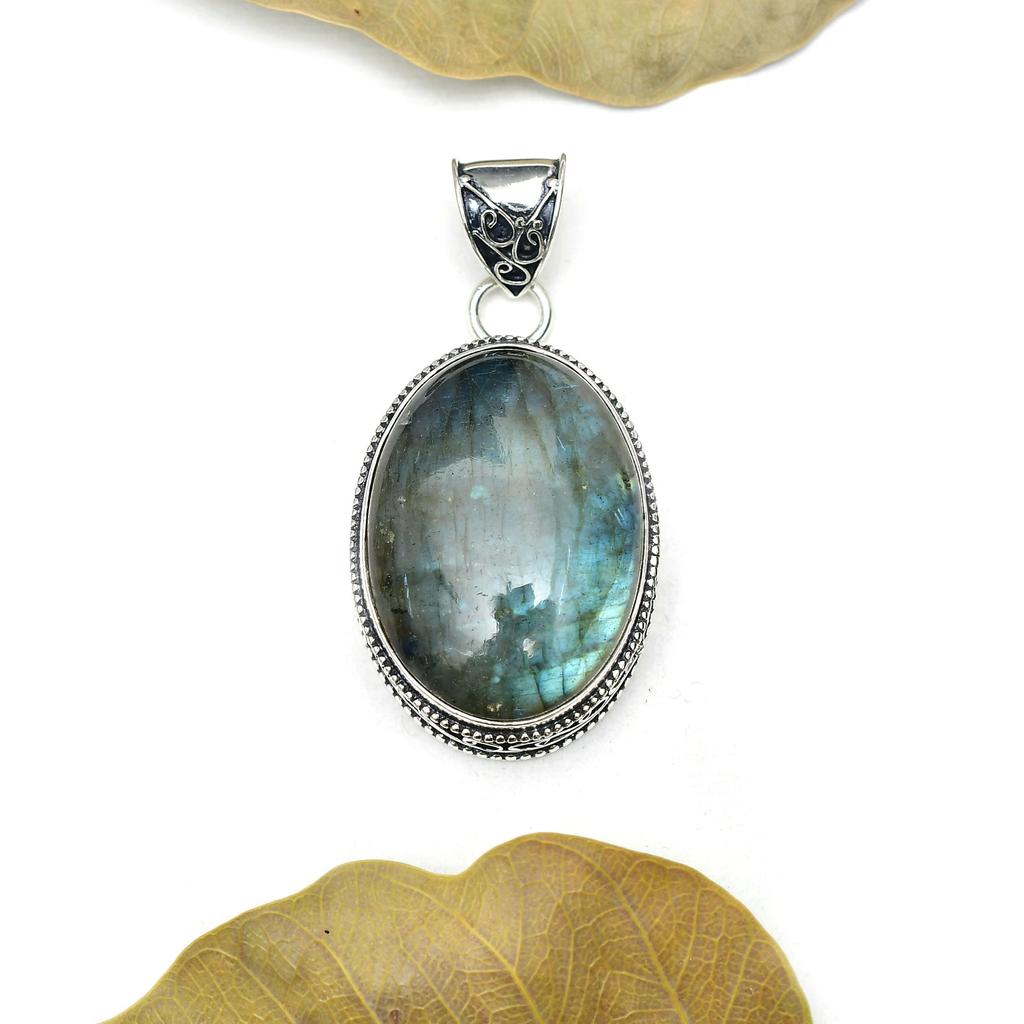 Labradorite Gemstone Pendant Gemstone : 925 Sterling Silver Handmade Jewelry Pendant