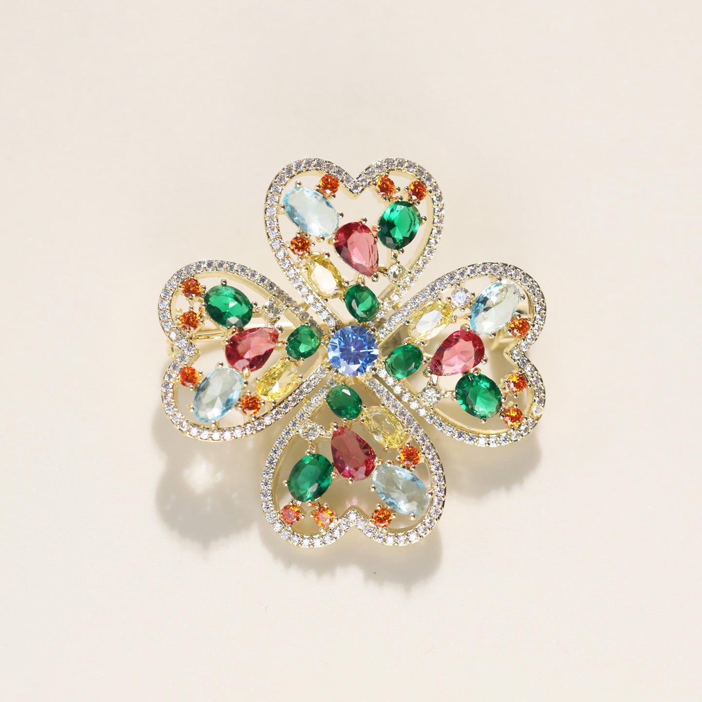 Bo Xin Yun Gold-Plated Four-Leaf Clover Zirconia Brooch - Korean  Japanese Fashion Accessories