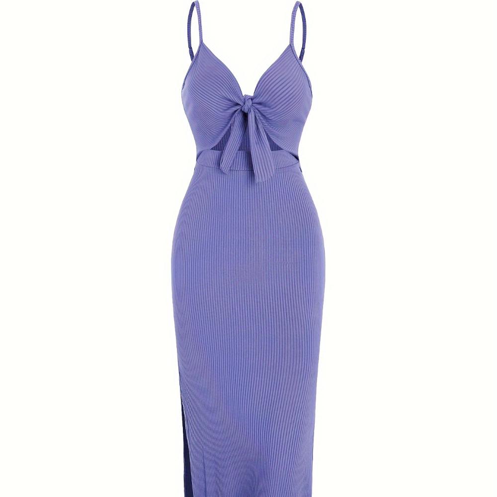 Modisches, schlichtes, ärmelloses Trägerkleid aus Strick für Frühling und Sommer, mit tiefem Rückenausschnitt und sexy langem Rock mit Ausschnitt.