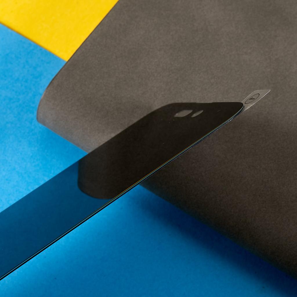 For iPhone 14 Pro Max 6.7 Inch Anti-spy Anti-explosion Tempered Glass Full Glue Scratch-resistant HD Full Screen Covering Protector Film