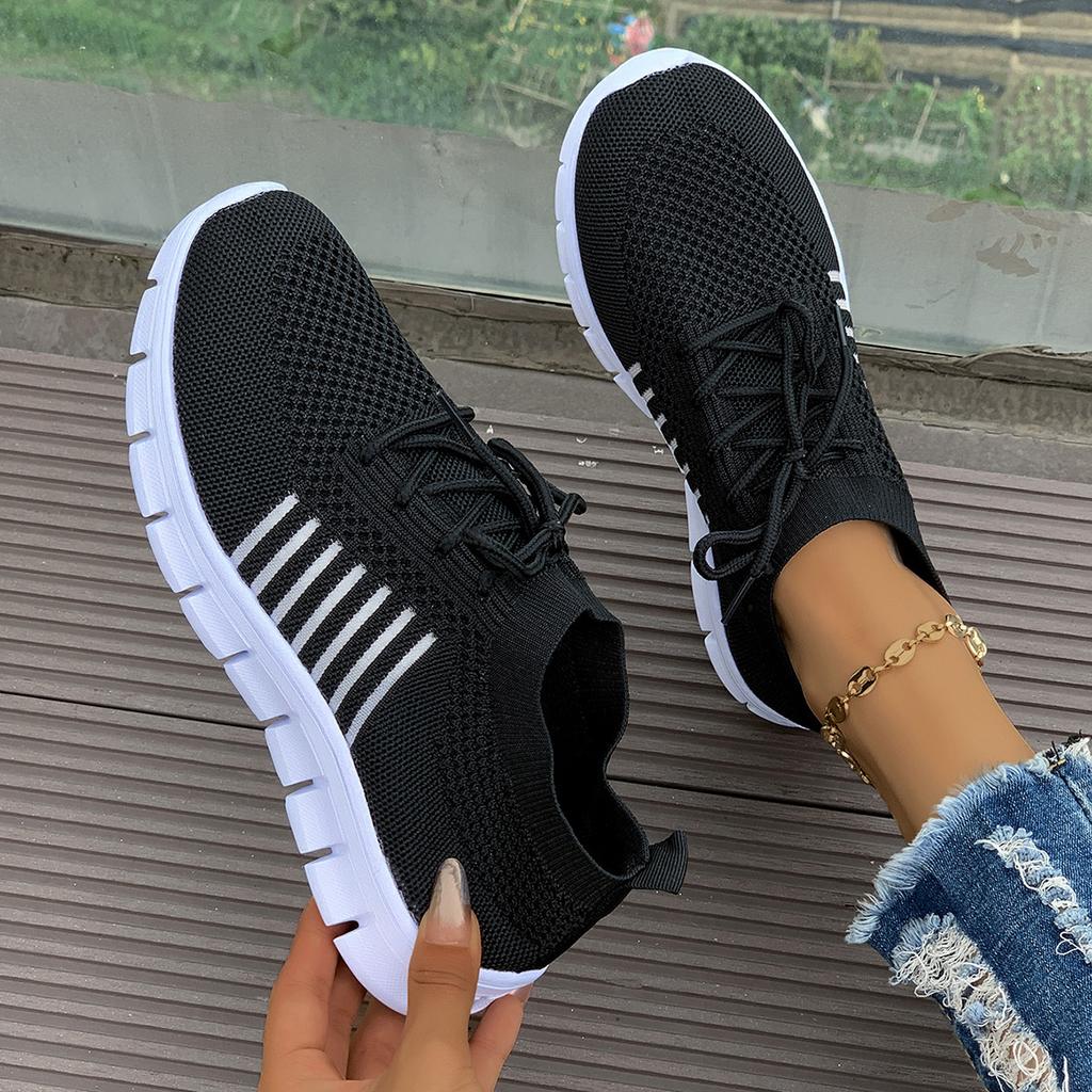 Women Casual Shoes Spring New Comfortable Breathable Knitted Sneakers Women Plus Size Low Cut Flat Casual Sports Shoes Women