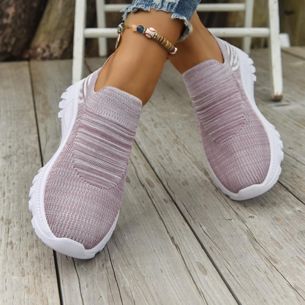 Foreign trade summer fly-woven mesh breathable low-top single shoes women's lightweight soft-soled middle-aged and elderly knitted lazy loafers