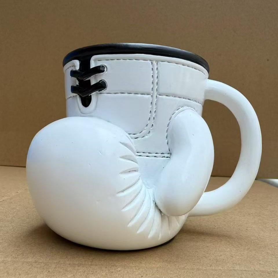 

New Personality Creative Boxing Gloves Mug Boxing Fans Around білий