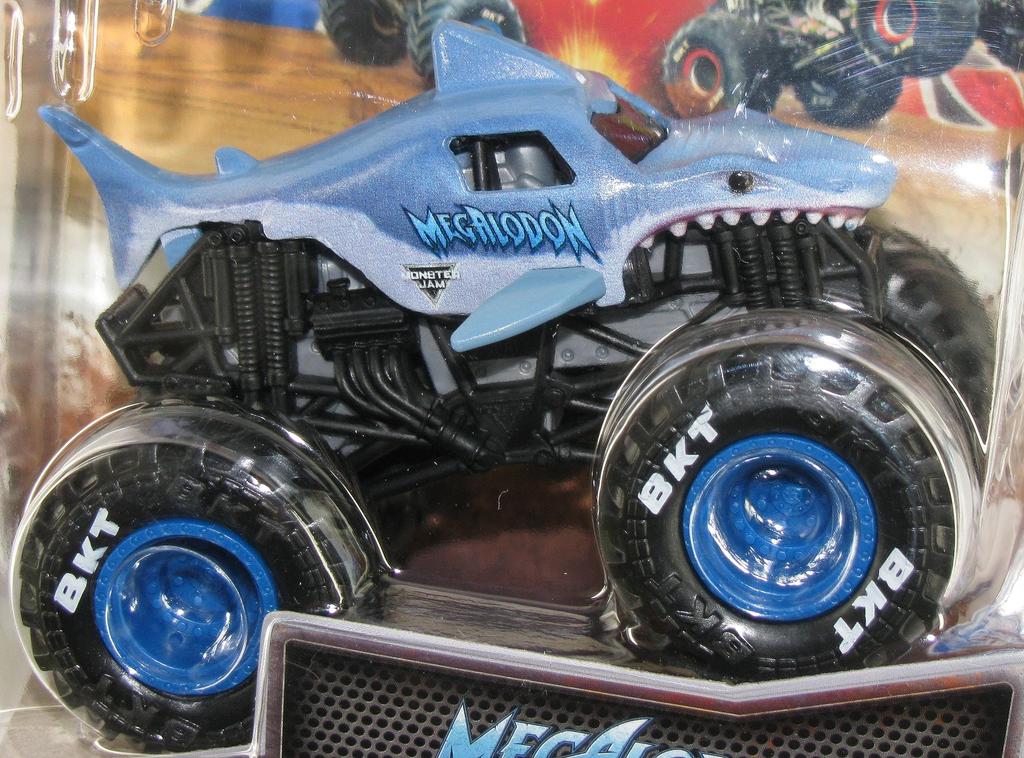 Monster Jam 2023 Spin Master 1:64 Diecast Truck Series 31 Legacy Truck Megalodon