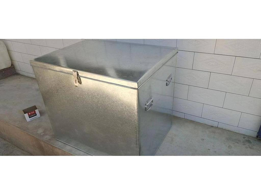 Galvanized White Iron Lockable Tool and Storage Box
