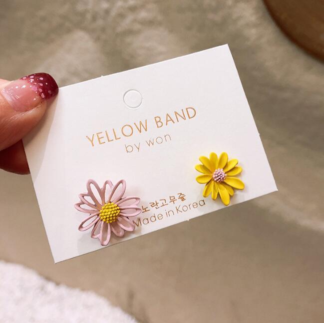 

Серьги с цветком ромашки, ювелирные изделия, милый цветок, маленькие серьги-гвоздики для женщин, модные милые серьги