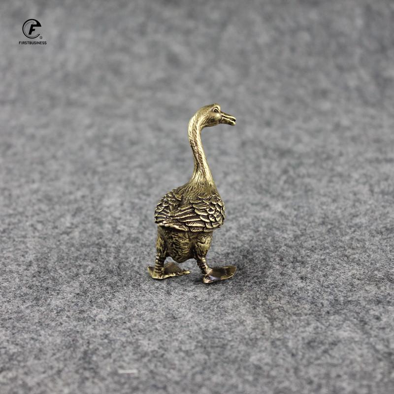 Retro Copper Solid Goose Figurines Small Animal Statue Ornaments Antique Brass Tea Pet Decor Office Desk Decoration Accesories