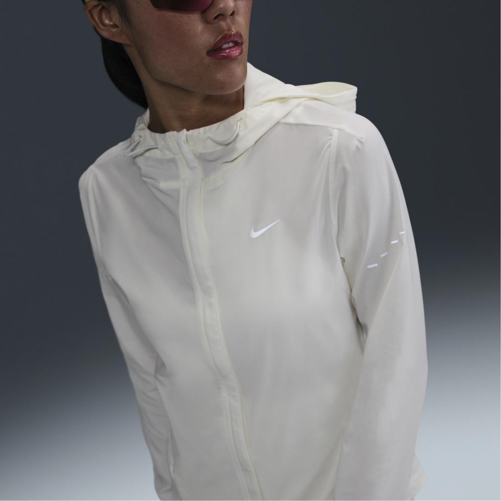 Nike Swift Comfortable Skin-Friendly Breathable Sweat-Wicking Jacket Women Jacket White HQ0651-133
