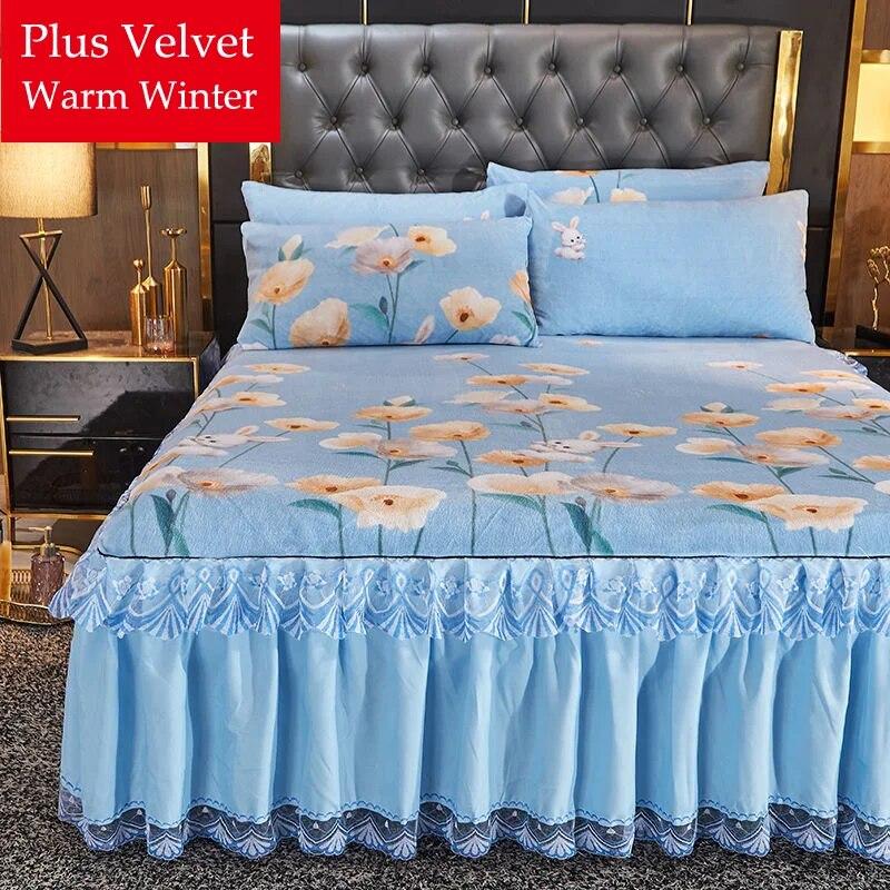 Warm Bed Skirt Crystal Velvet Thickened Bedspread Three Piece Set Flannel Bed Linens King Queen Size with Pillowcases