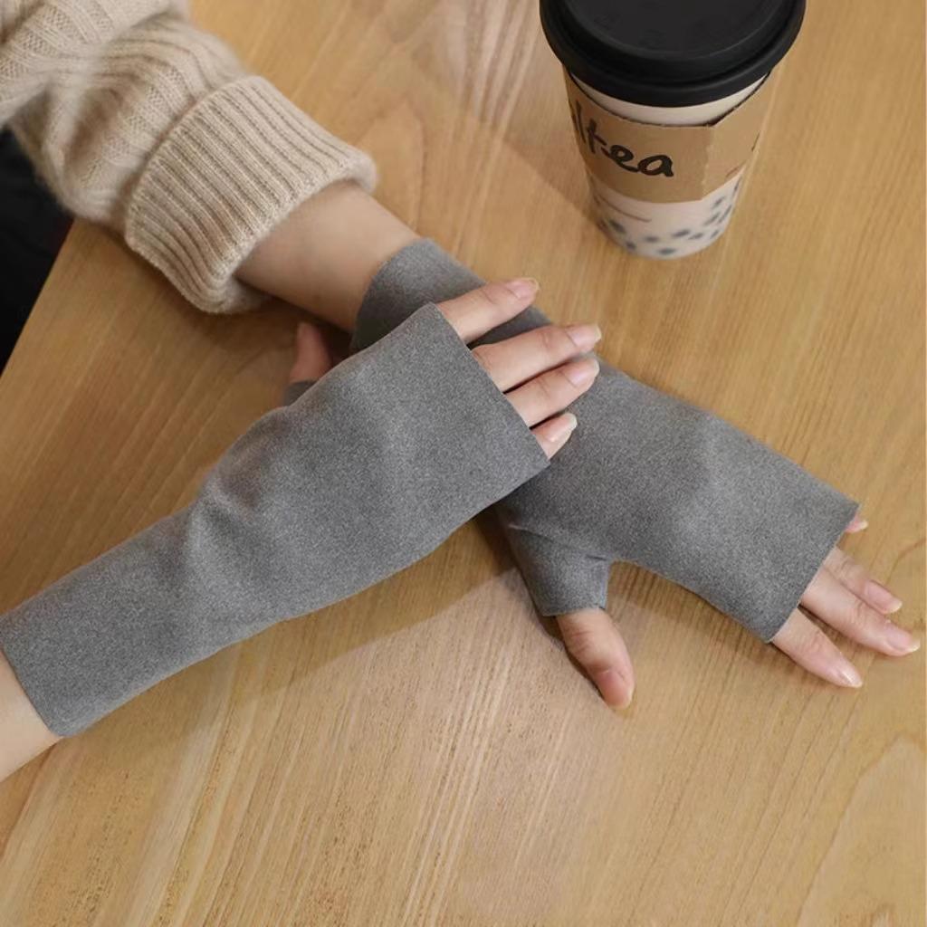 Women's and Men's Autumn/Winter Self-Heating Half-Finger Touchscreen Gloves with Velvet Lining