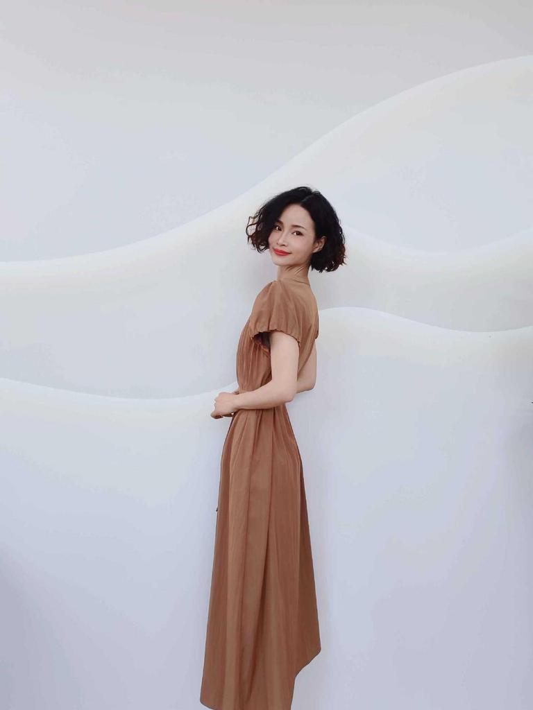 Elegant Pleated Waist-Cinched Solid Summer Dress