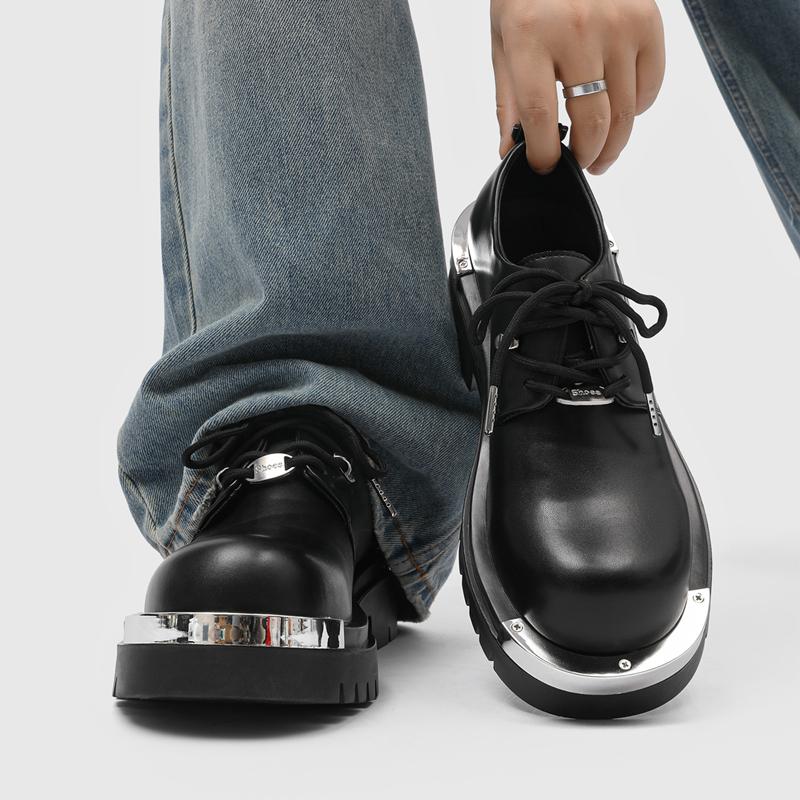 Modische schwarze Lederschuhe mit dicker Sohle Klassische und trendige Designs des Designers Outdoor-Mode Straße 38-46 Luxusschuhe Klassisch Heiß