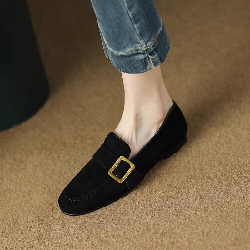 

Ветер ретро круглый носок плоская подошва лоферы женские 2025 весна и осень новые пряжка ремень мягкая кожа глубокий вырез один шаг одинарная обувь 40