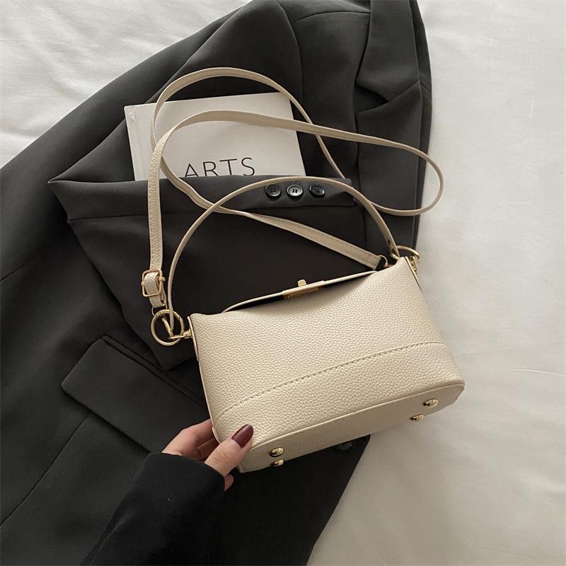 Sense niche design bag women's 2025 new foreign style fashion bucket bag super fire versatile shoulder messenger bag