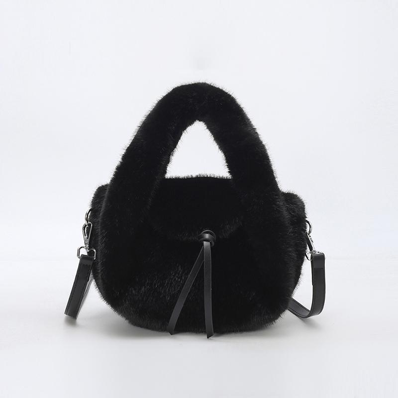 

New Soft Plush Solid Color Versatile Shoulder Bag Winter Sale Warm Women s Bags 2026 Large Capacity Crossbody Bags чёрный