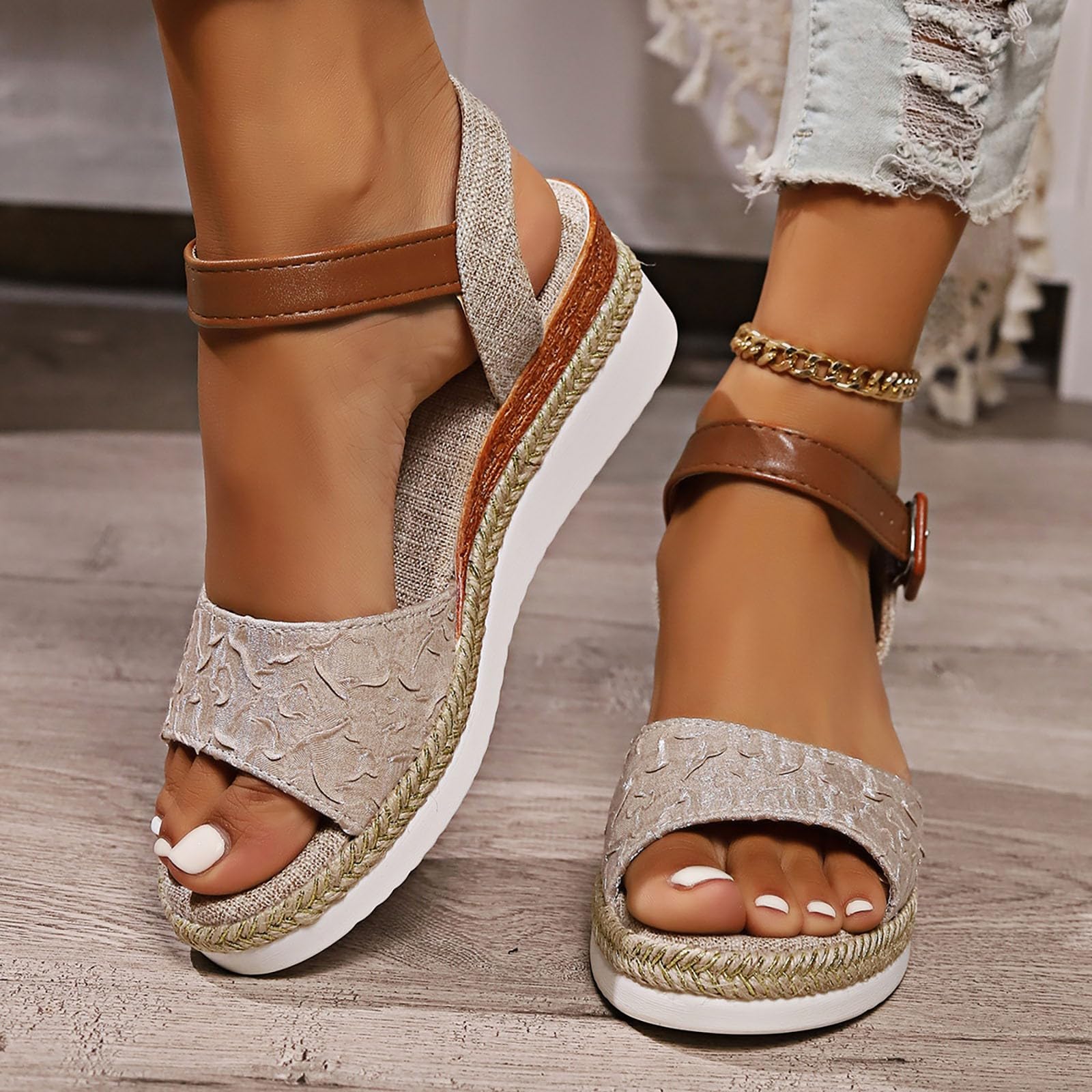 

Large women s pleated hemp rope open toed sponge cake thick soled sandals 36 бежевый