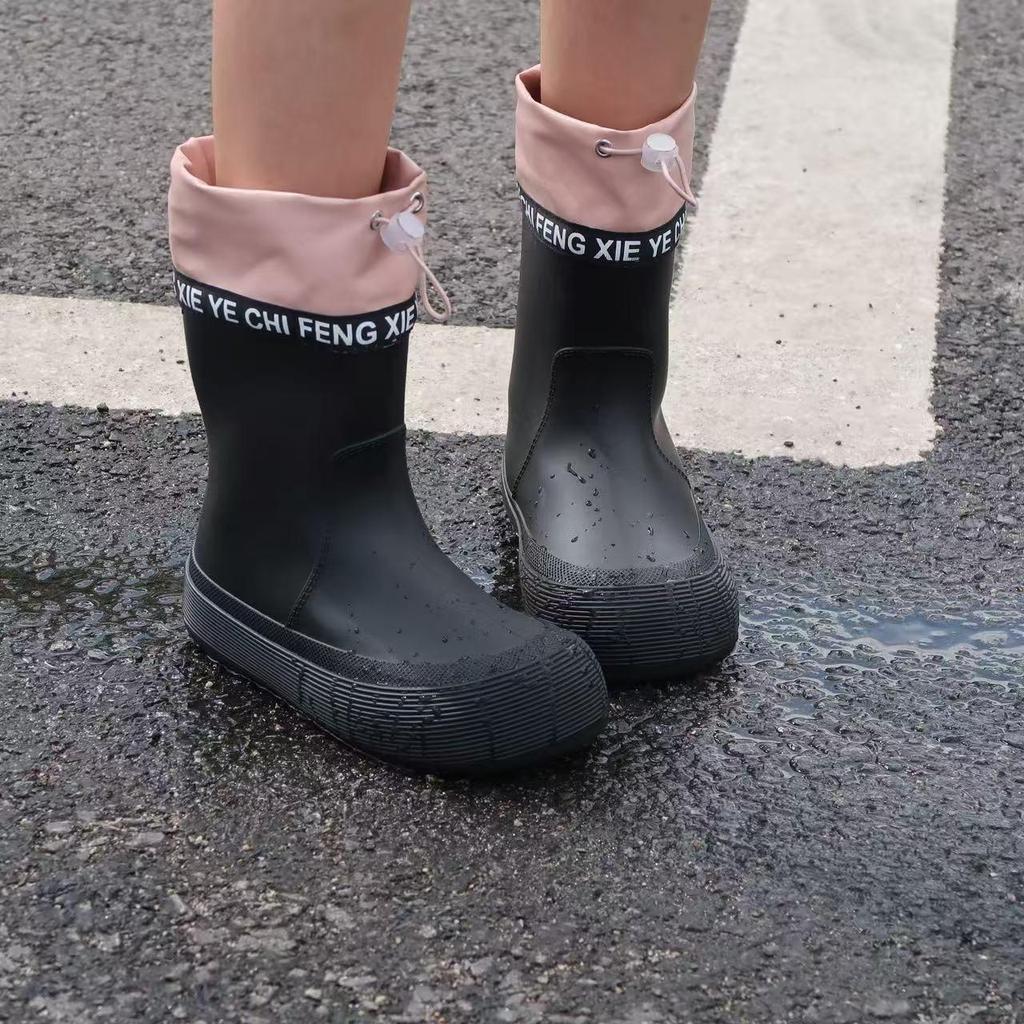 Stilvolle Damen-Wadenhohe Wasserdichte Regenstiefel, Rutschfest und Perfekt für Outdoor-Bekleidung