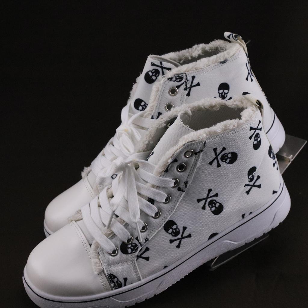 Large Size Halloween Skull Bone 3D Printing High Top Lace-up Casual Canvas Shoes Flat Baseplate Shoes Women