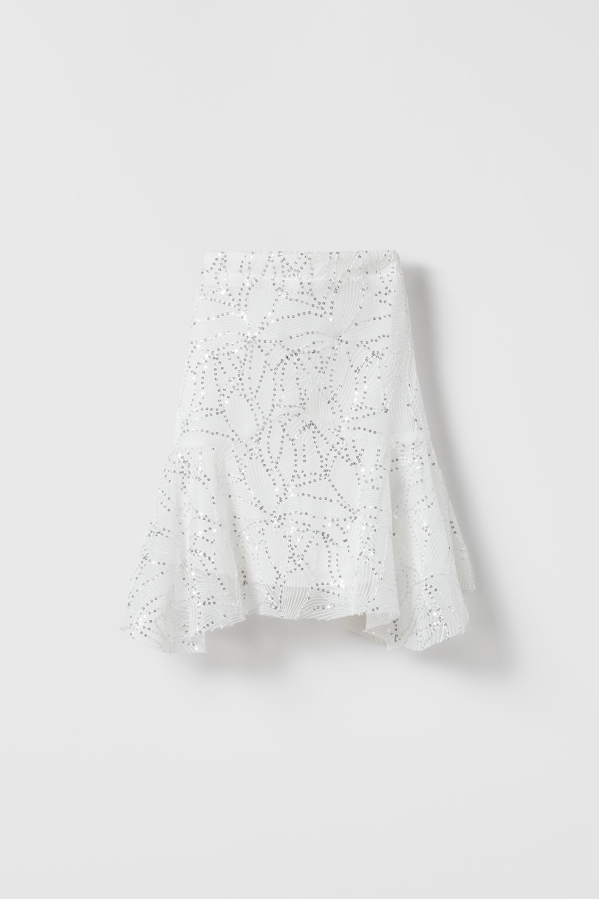 

АСИММЕТРИЧНАЯ ЮБКА С ПАЙЕТКАМИ