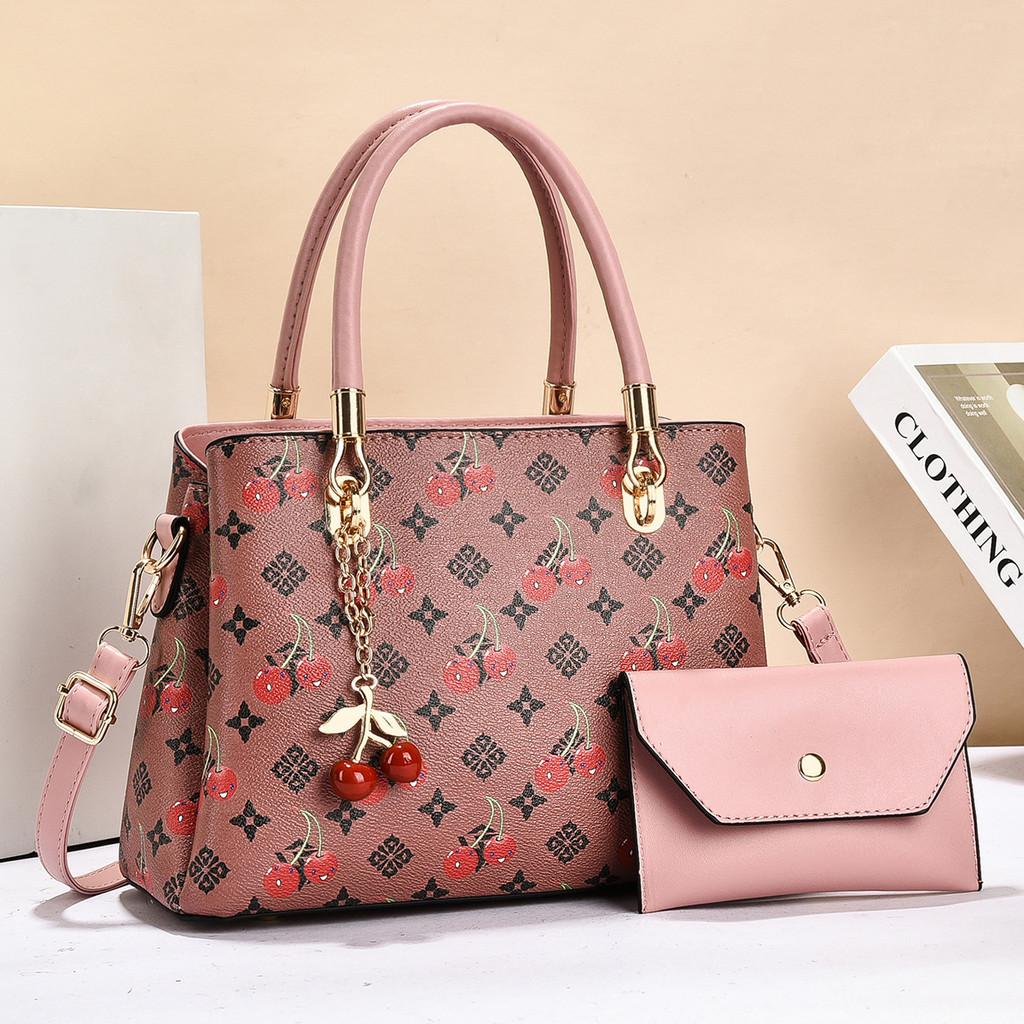 Classic Large Capacity Pu Handbag For Casual Travel And Daily Use