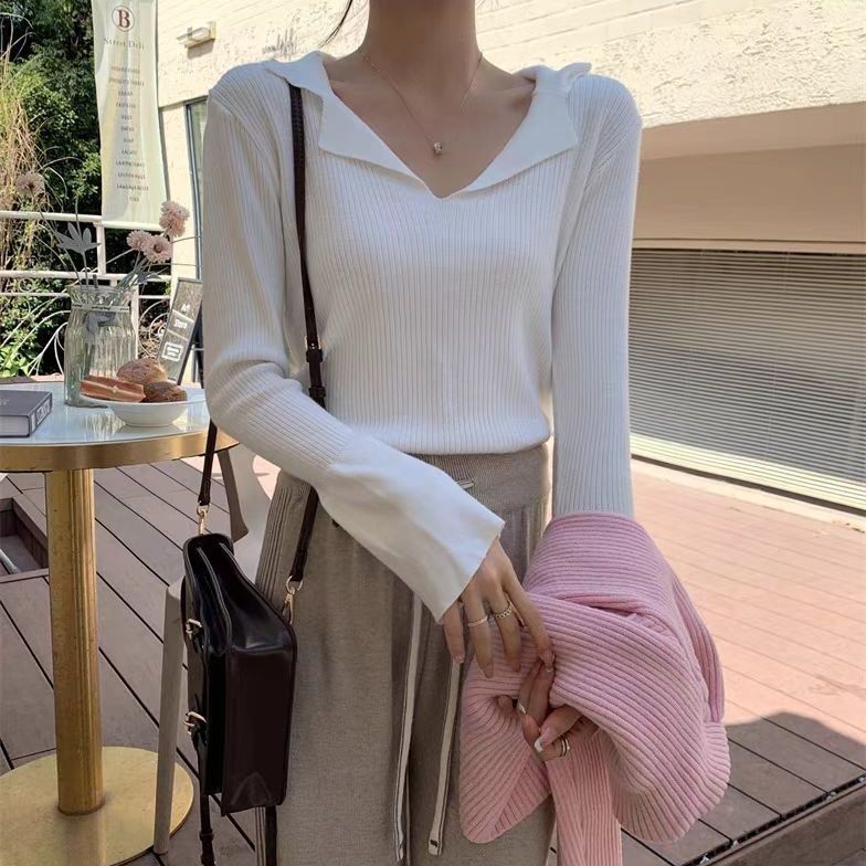 Wearing A Knitted Long Sleeved Sweater for Women with A High-end Feel Slim Fit and Slimming Effect As Well As A Base Coat and Top