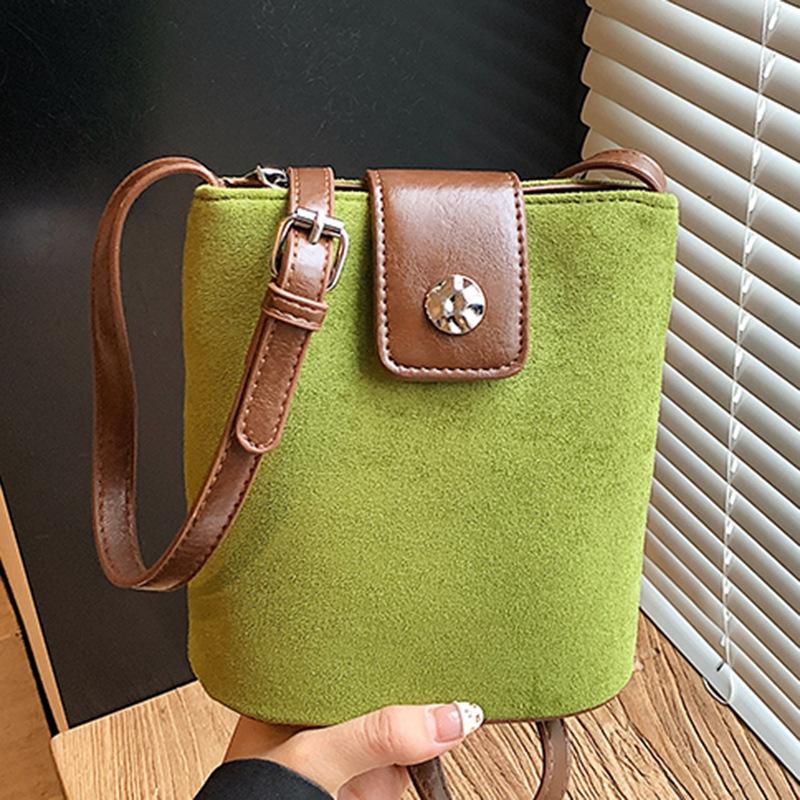 New Mobile Phone Bag, Casual Bucket Bag, Women's Autumn Commuting Single-shoulder Crossbody Trendy and High-quality Small Bag
