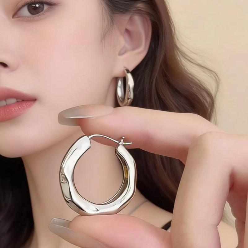 1PAIR French minimalist gurgling earrings, high-end light luxury 2025 new popular niche unique temperament plain ring earrings women