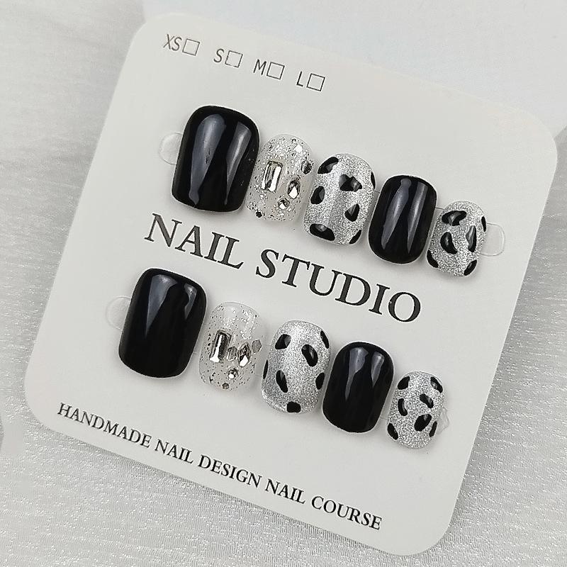 Handcrafted Short Wearable Nail Art Stickers - High-End Boutique False Nails