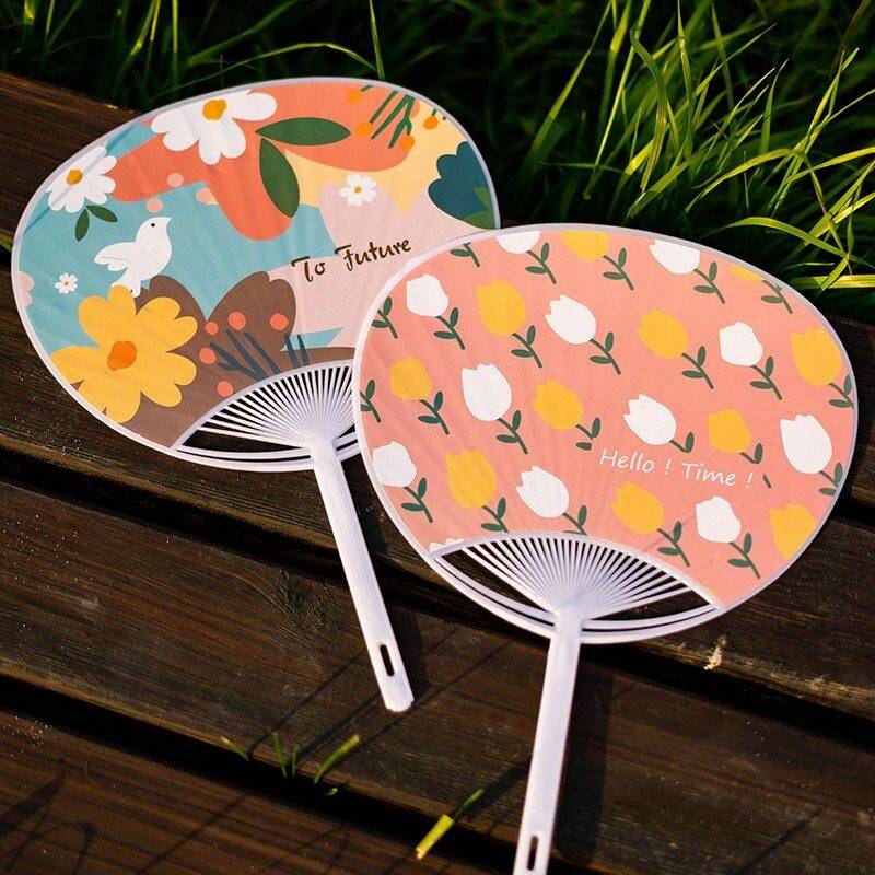 Large and Sturdy Cartoon Fan, Plastic Fan, Student Hand-Held Fan, Portable Summer Large Palm Leaf Fan