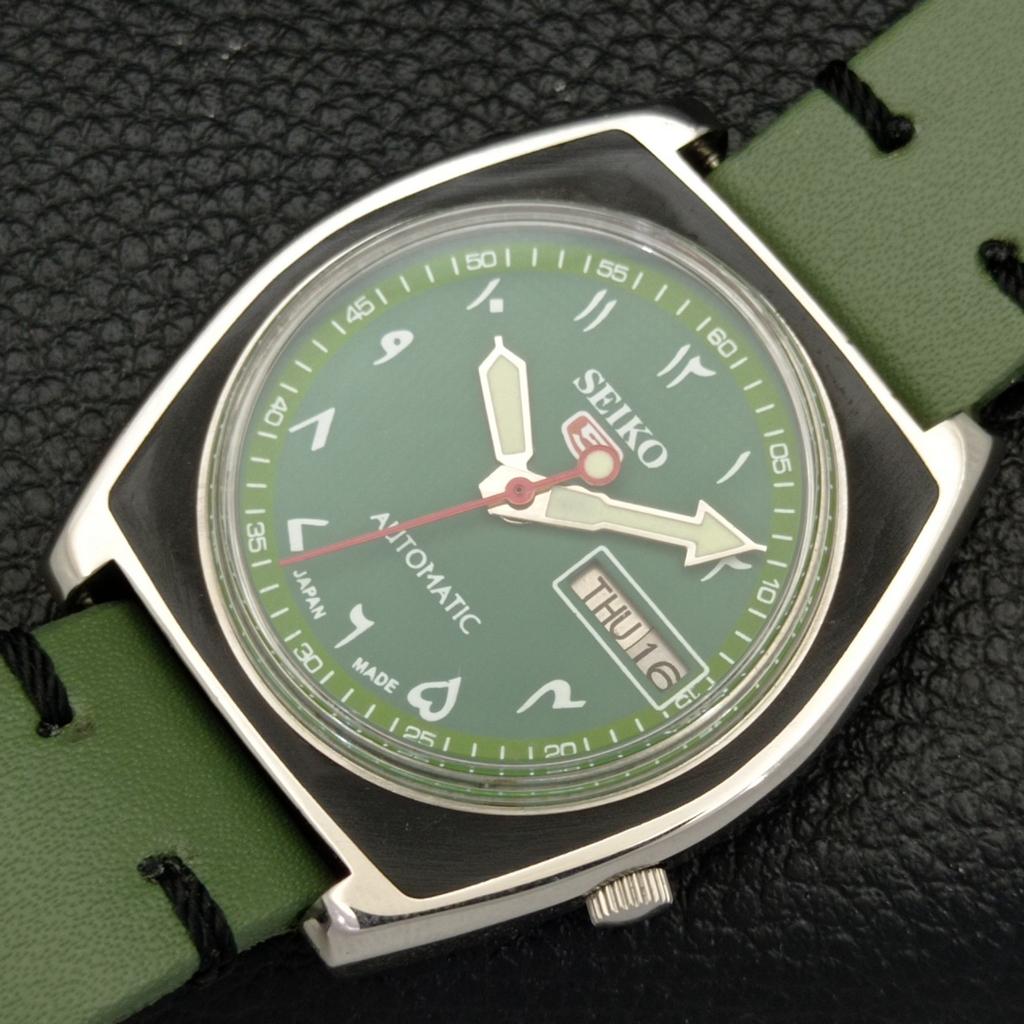 USED VINTAGE SEIKO 5 AUTOMATIC JAPAN MENS ARABIC GREEN DIAL WATCH A434657-2 R121-a434657