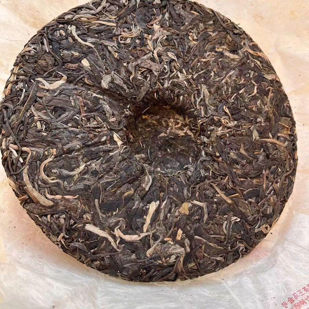 357g Yunnan Puerh Tee 2013 Alter Pu-erh Roher Teekuchen Wujinhao Pu'er Sheng Kuchentee