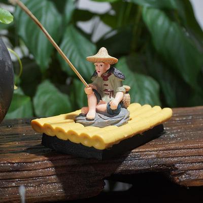 1Pcs Outdoor Decoration Bamboo Raft Fisherman Figurine Elderly Fisherman Pvc Statue For Yard Floating Aquarium Decor