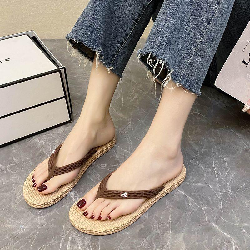 

Пляжные женские шлепанцы мягкая подошва нескользящие прохладные тапочки модные плоская подошва для улицы дома с пальцем size 41