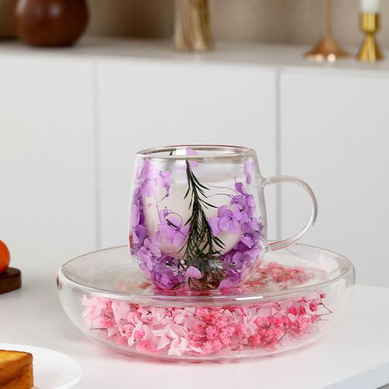 Double-Wall Glass Mug with Dried Flower Design 250ml Heat-Resistant Borosilicate Glass Cup for Milk Coffee Breakfast Insulated Glassware for Home