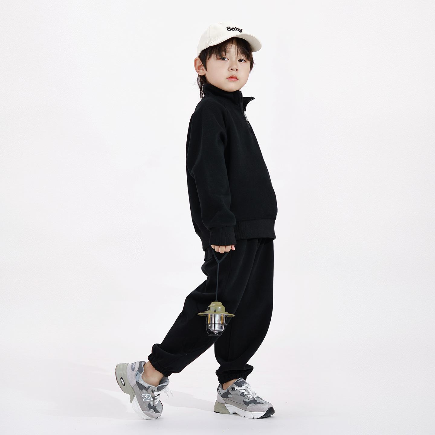 

Модный флисовый спортивный костюм для мальчиков - Осень/Зима 2025: Толстый теплый двухпредметный свитшот и спортивные штаны 140 cm