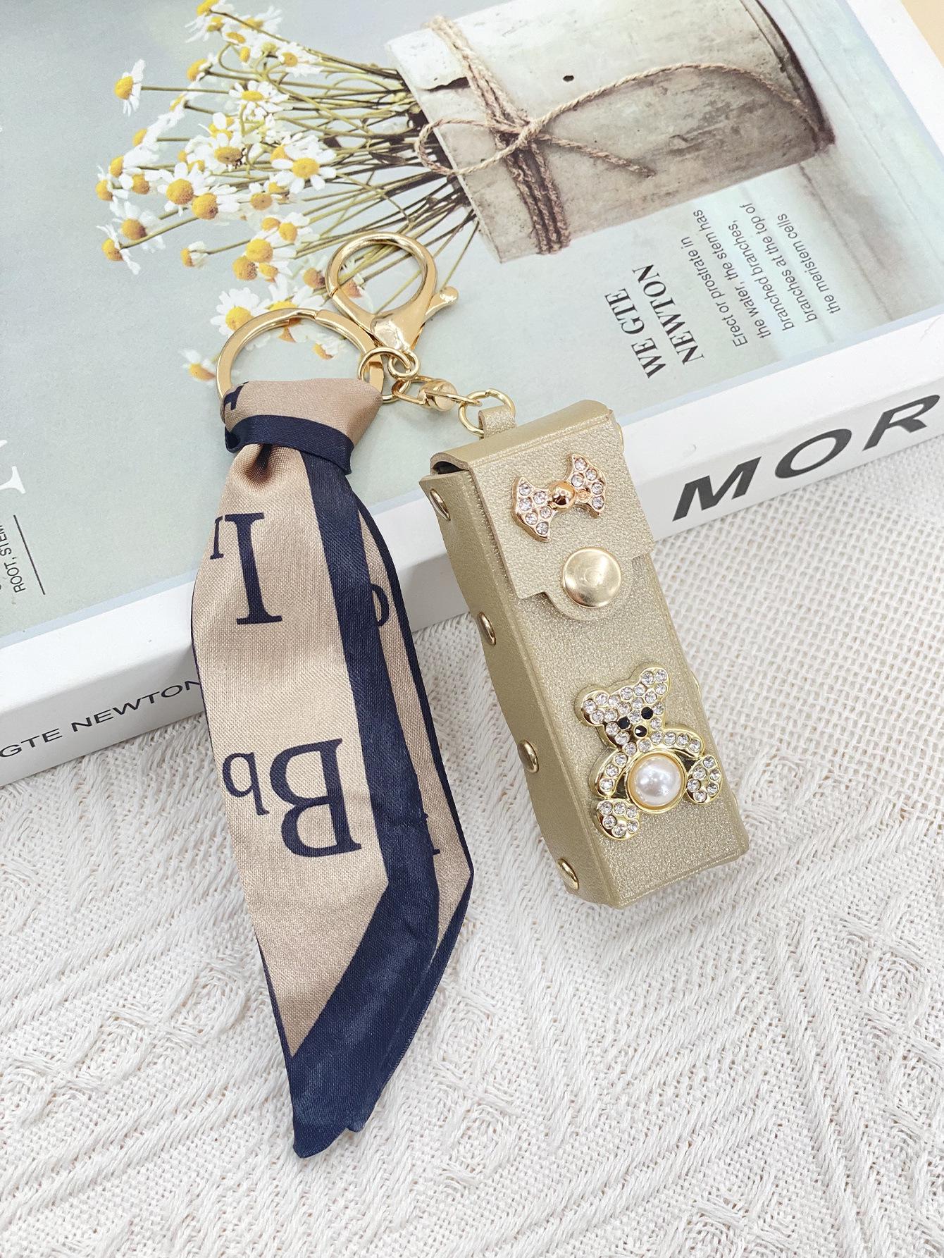 Little Bear Portable Lipstick Storage Pouch - Mini Carry-on Lipstick Case