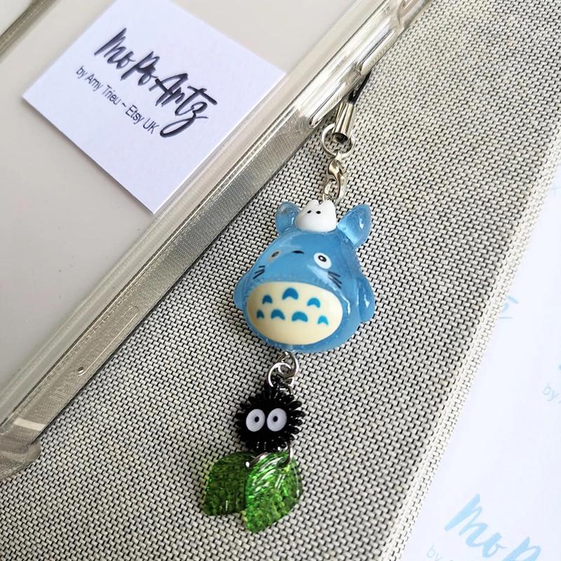 Kawaii Cartoon Phone Charm Cute Resin Keychain Anime Mobile Phone Charm Creative Backpack Decoration Accessories Gifts