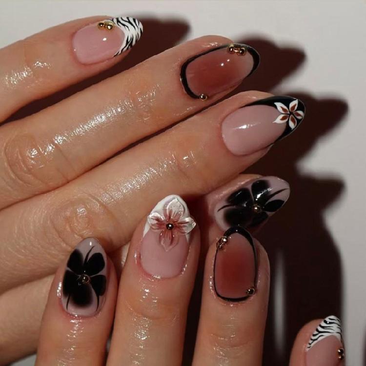 Pack of 1 Fashionable Artificial Nail with Short Length Glossy Oval Leopard French Daily Parties Manicure