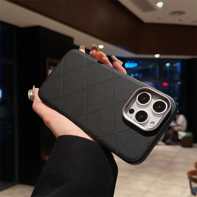 Luxury Plaid Leather Soft Edge Hard Phone Case for iPhone 16 15 14 Pro Max Anti Drop Protective Bumper Cover