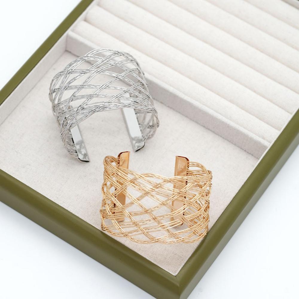Hollow Pattern Bracelet Vintage Bohemian Bracelet Multi-Layer Metal Bracelet Artistic For Everyday Wear Jewelry Collection