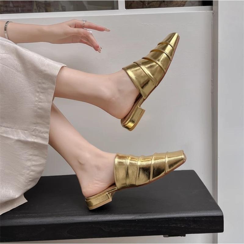 Fashion Women Casual Slippers 2025 New Summer Comfort Shoes Women Home Outdoor Daily Sandals Lightweight Designer Slippers Slides Women