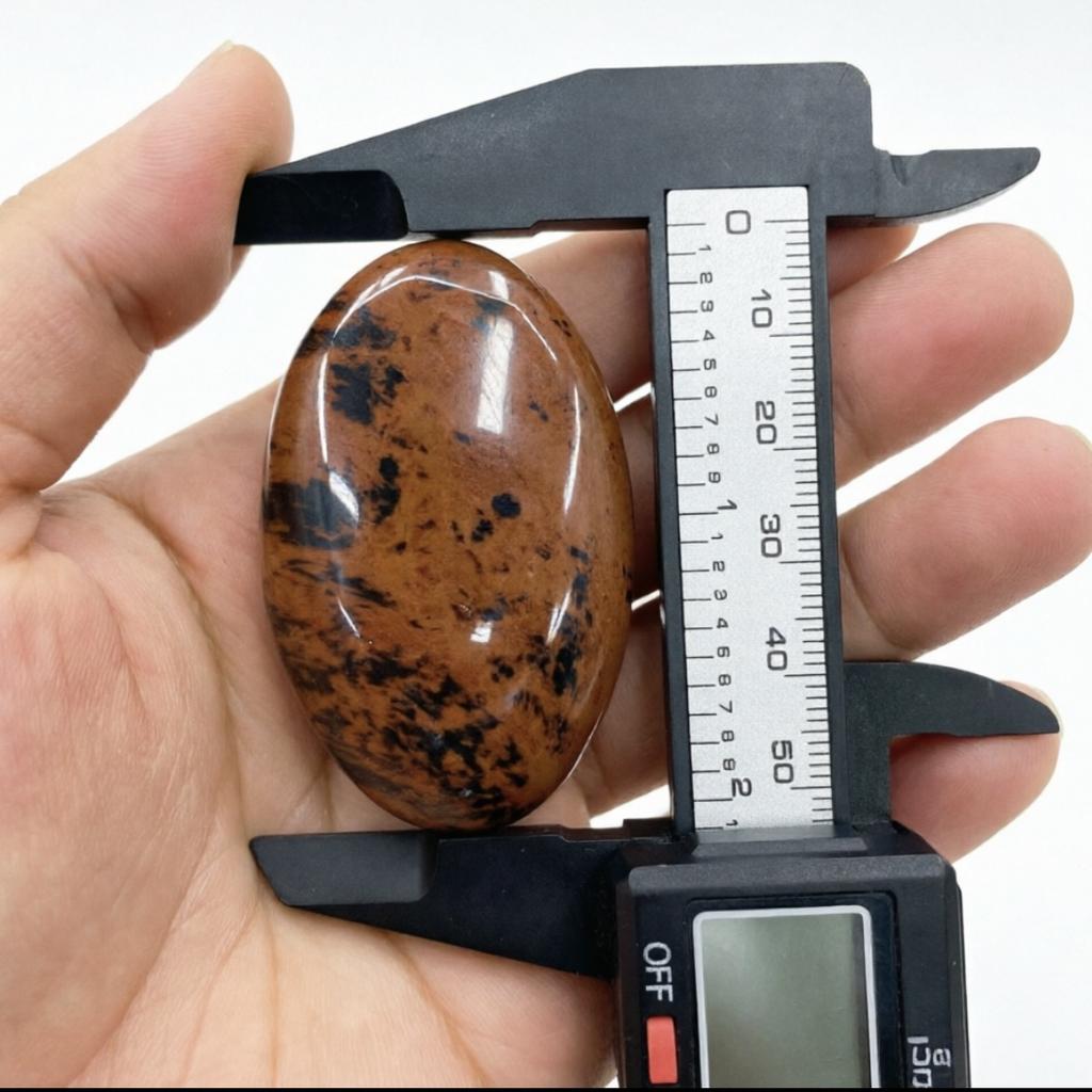 New Arrived High Quality Mahogany Obsidian Palm Healing Stone Crystal Crafts for Home Decoration