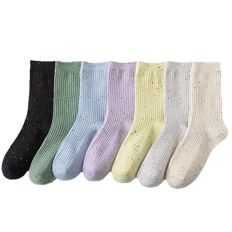 Herbst- und Winter-Punktgarn-Mittelwadenstrümpfe in Uni, gestreifte Doppelnadel-Socken, süße und niedliche Mädchen, Frotteesocken