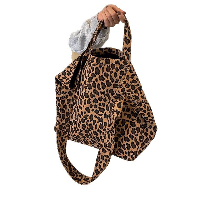 Large Capacity Tote Bag for Women 2025 New Leopard Print Tote Bag Fashionable Simple Shoulder Handbag Commuter Bag for Women