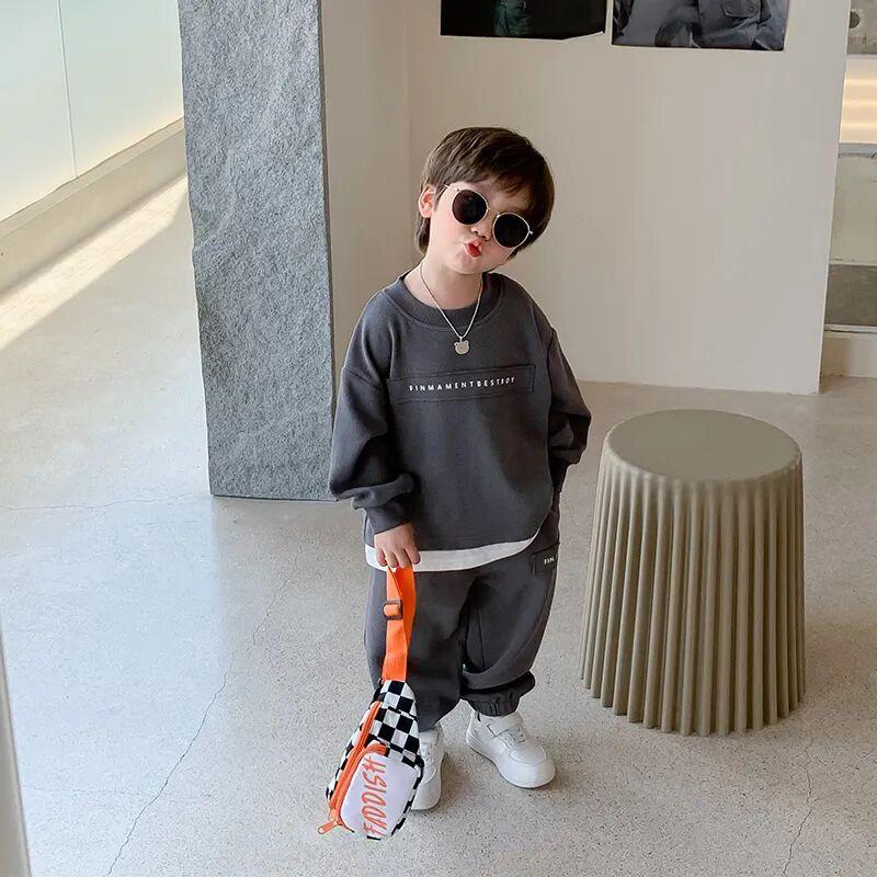 Frühlings- und Herbst-Kinderbekleidungsset Koreanische Version Lässiger Jungen-Pullover Hose 2-teiliges Set Baby Lockeres Sportset