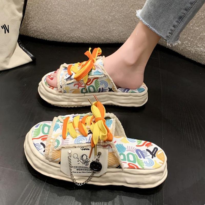 Fashion Women Sandals Cute Bear Platform Slippers Women Wear Seaside Beach Shoes New Summer Canvas Half-drag Women Shoes Sandalias Mujer