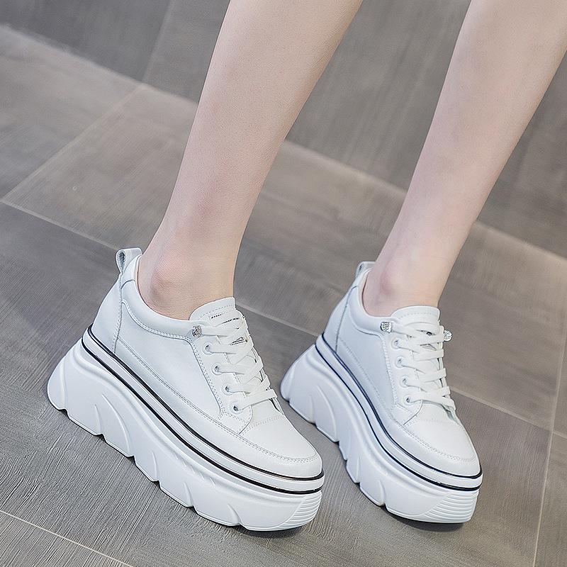 

2025 лето новые маленькие белые туфли маффины платформа повседневные универсальные круглый носок внутренняя высота модная обувь тренд 39