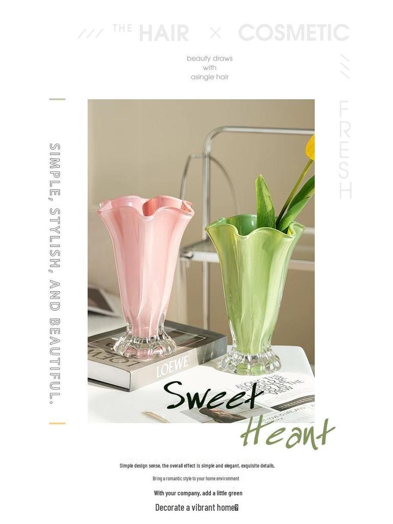 Elegante Dopamin-Farbe Blumenvase: Ins-Stil, leicht zu kombinieren für die Wohnzimmergestaltung